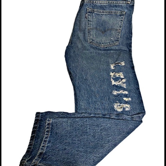 LEVI’S  Embossed High Waisted 501 Crop Jea… - Picture 7 of 13